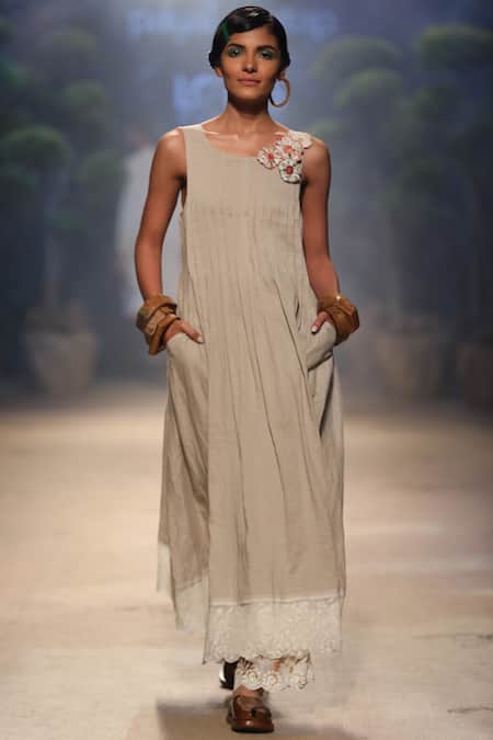 Payal Pratap Off White Chanderi Printed Pants  