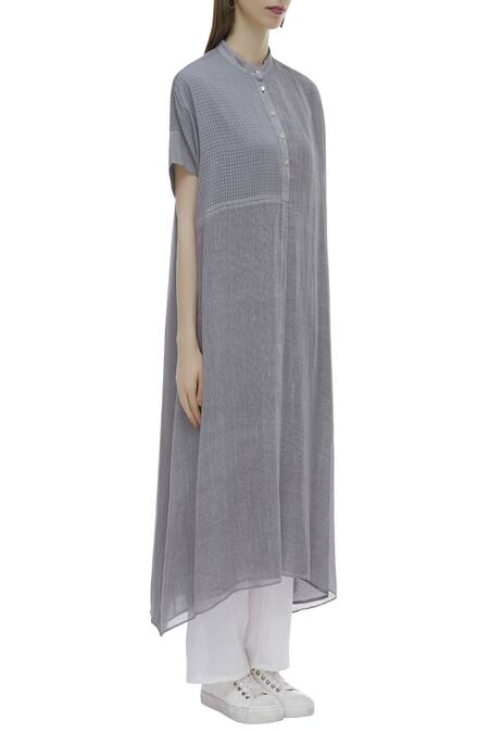 Urvashi Kaur Gray Cotton Mandarin Collar Paneled Checkered Half Sleeve Kurta Online at Aza Fashions Urvashi Kaur_Gray Cotton Mandarin Collar Paneled Checkered Half Sleeve Kurta _Online_at_Aza_Fashions