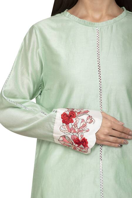 Varun Bahl Green Chanderi Straight Kurta Set at Aza Fashions Varun Bahl_Green Chanderi Straight Kurta Set_at_Aza_Fashions