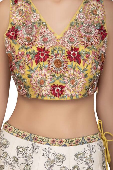 Varun Bahl Yellow Raw Silk V Neck Embroidered Bridal Lehenga Set at Aza Fashions Varun Bahl_Yellow Raw Silk V Neck Embroidered Bridal Lehenga Set_at_Aza_Fashions