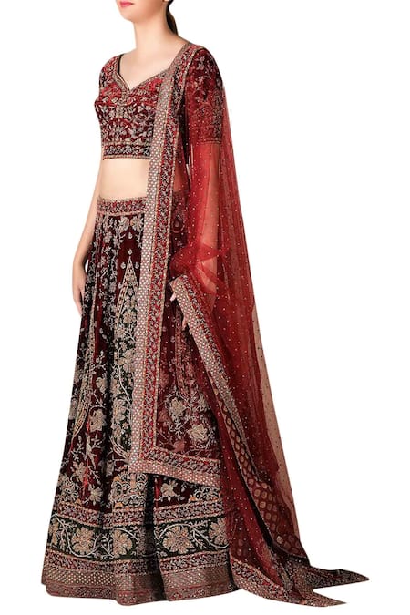 Shop RI.Ritu Kumar Maroon Silk Velvet Sweetheart Neck Embroidered Bridal Lehenga Set Online at Aza Fashions Shop_RI.Ritu Kumar_Maroon Silk Velvet Sweetheart Neck Embroidered Bridal Lehenga Set _Online_at_Aza_Fashions