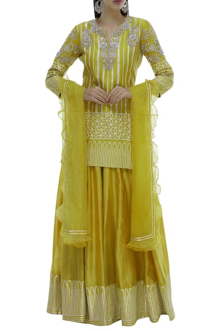 Neha Khullar Chanderi Silk Kurta Set 