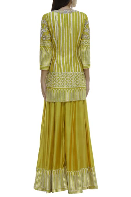 Shop_Neha Khullar_Yellow Chanderi Silk Round Neck Kurta Set _at_Aza_Fashions