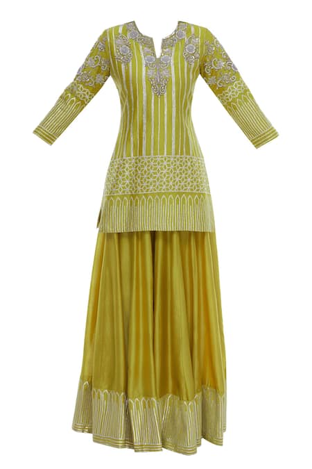 Buy_Neha Khullar_Yellow Chanderi Silk Round Neck Kurta Set _Online_at_Aza_Fashions