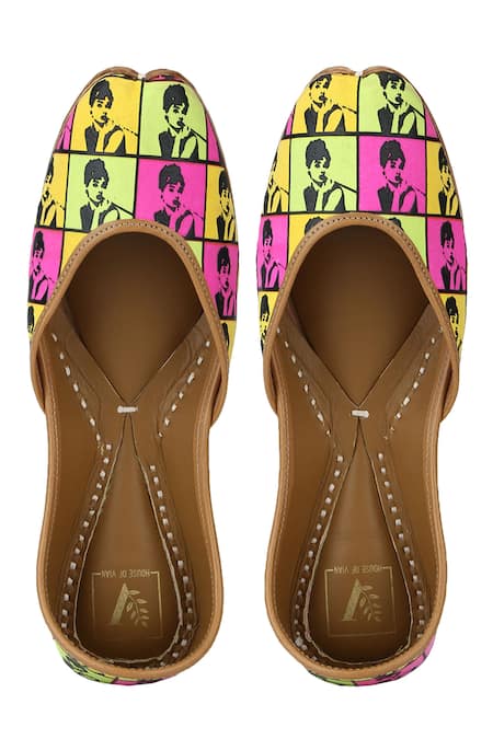 House of Vian Multi Color Audrey Hepburn Print Juttis