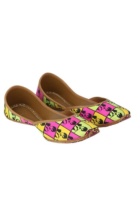 Shop_House Of Vian_Multi Color Audrey Hepburn Print Juttis_at_Aza_Fashions
