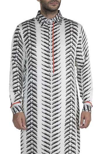 Masaba_Off White Linen Satin Kurta Lungi Set_Online_at_Aza_Fashions