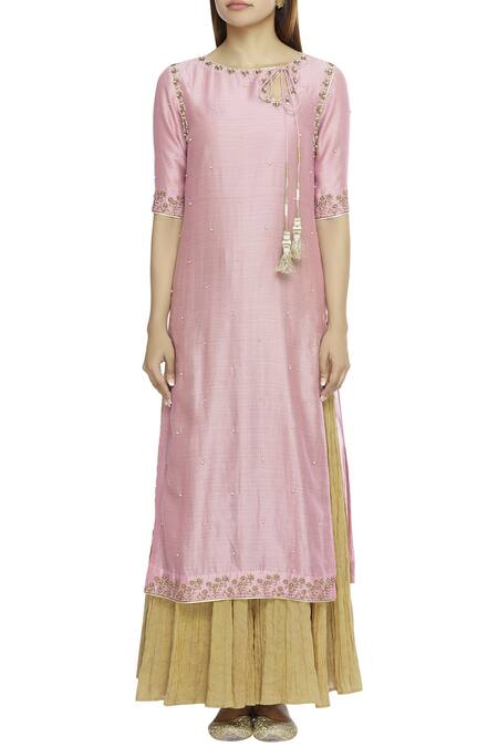 Tisha Saksena Gold Chanderi Silk Outer Kurta Roundinner Kurta Square Layered Set Online at Aza Fashions Tisha Saksena_Gold Chanderi Silk Outer Kurta Roundinner Kurta Square Layered Set_Online_at_Aza_Fashions