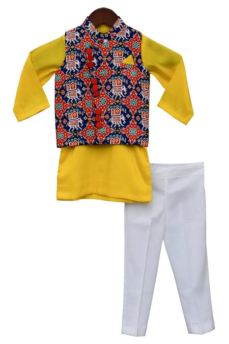 Fayon Kids White Cotton, Silk Bundi Kurta Set Online at Aza Fashions Fayon Kids_White Cotton, Silk Bundi Kurta Set _Online_at_Aza_Fashions