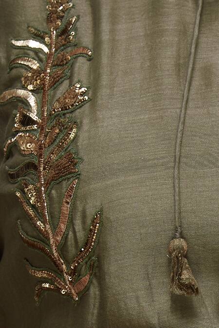 Priyam Narayan_Green Handloom Chanderi Round Kurta Pant Set_at_Aza_Fashions