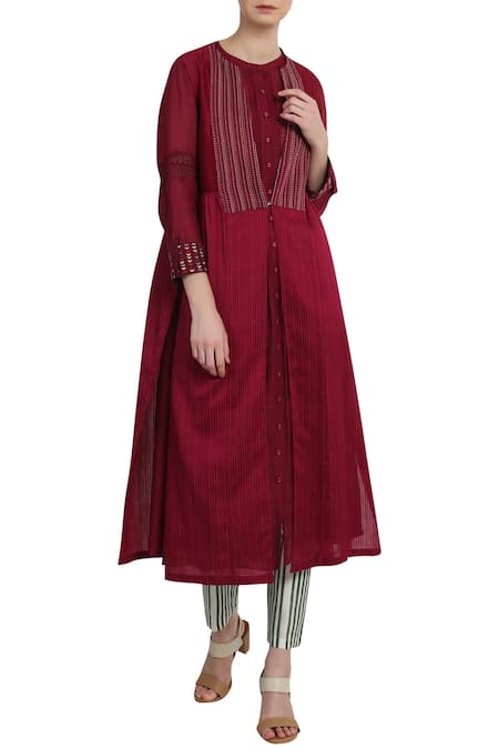 Arcvsh by Pallavi Singh Chanderi Kurta Jacket Set 