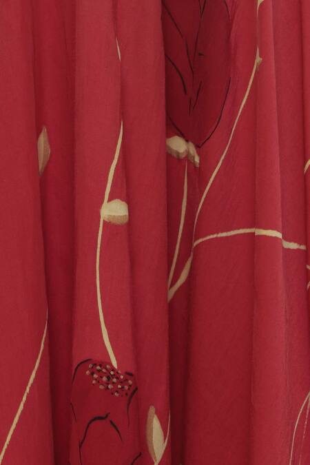 Vedika M_Red Round Printed Lehenga Set_at_Aza_Fashions