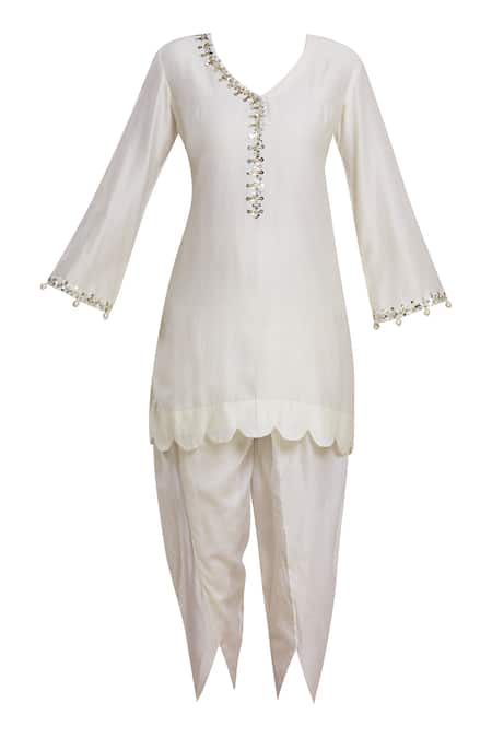 Buy Seema Nanda Off White Chanderi Silk V Neck Kurta Dhoti Pant Set Online at Aza Fashions Buy_Seema Nanda_Off White Chanderi Silk V Neck Kurta Dhoti Pant Set _Online_at_Aza_Fashions