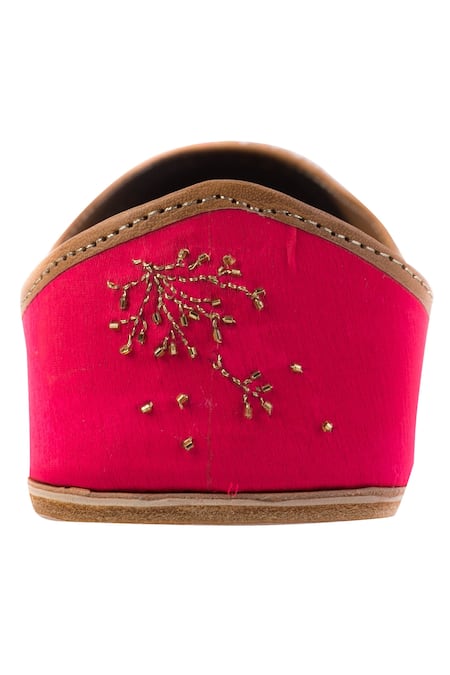 Shop_Shilpsutra_Pink Embroidered Leather Juttis _at_Aza_Fashions