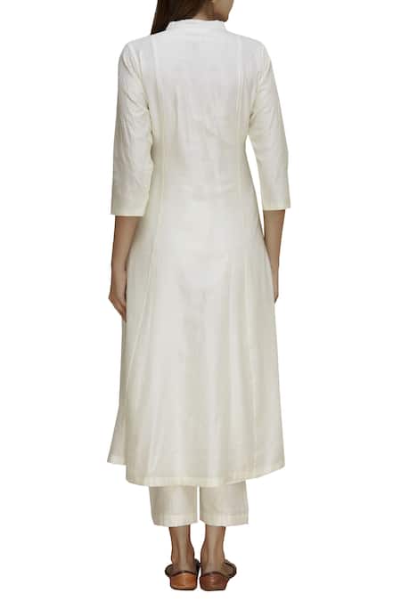Label Earthen Embroidered Off White Kurta Set For Kids