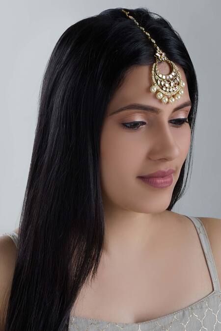 Shop_Zevar By Geeta_Gold Plated Kundan Maangtikka_at_Aza_Fashions