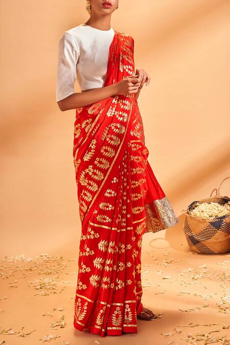 Masaba Red Natural Crepe Patraka Print Saree With Unstitched Blouse Fabric