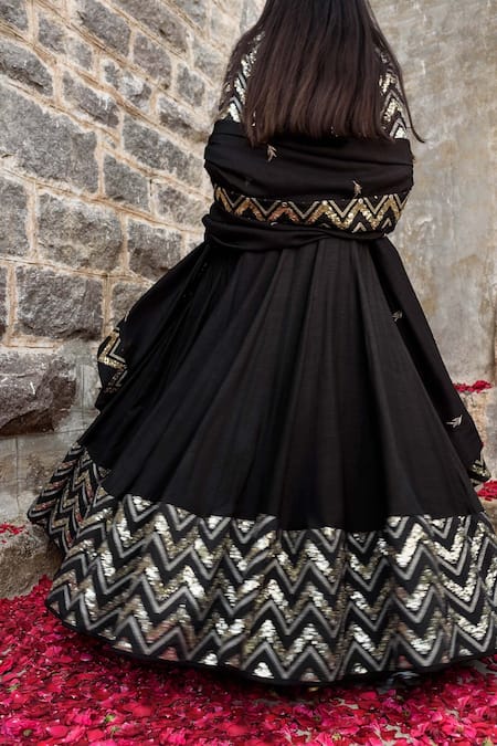 Prathyusha Garimella Black Raw Silk Chevron Round Embellished Lehenga Set Online at Aza Fashions Prathyusha Garimella_Black Raw Silk Chevron Round Embellished Lehenga Set_Online_at_Aza_Fashions