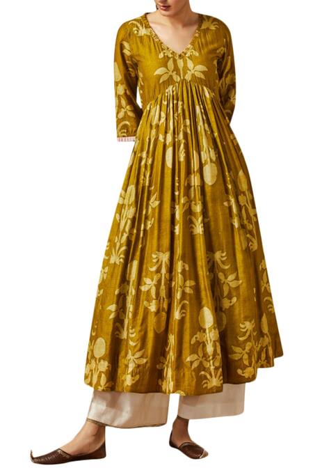 Myoho Green Kurta Printed Anarkali With Pants Online at Aza Fashions Myoho_Green Kurta Printed Anarkali With Pants_Online_at_Aza_Fashions