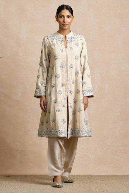 Sue Mue Embroidered Handloom Kurta Set 