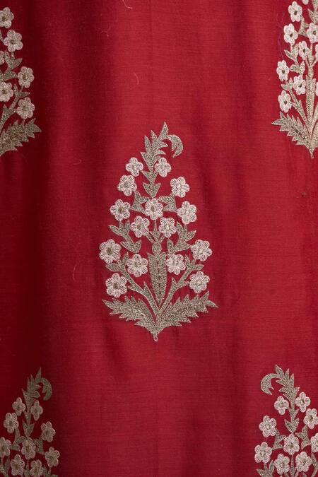 Sue Mue_Red Maheswari Handloom Cotton Band Collar Kurta Set _at_Aza_Fashions