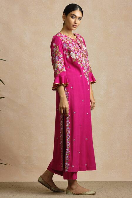 Sue Mue Pink Handloom Cotton Round Embroidered Kurta Set Online at Aza Fashions Sue Mue_Pink Handloom Cotton Round Embroidered Kurta Set _Online_at_Aza_Fashions