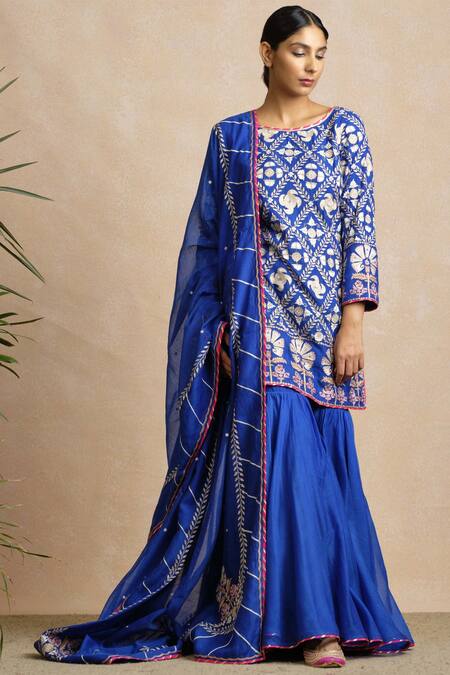 Buy Sue Mue Blue Handloom Maheshwari Cotton Round Kurta Set Online at Aza Fashions Buy_Sue Mue_Blue Handloom Maheshwari Cotton Round Kurta Set _Online_at_Aza_Fashions