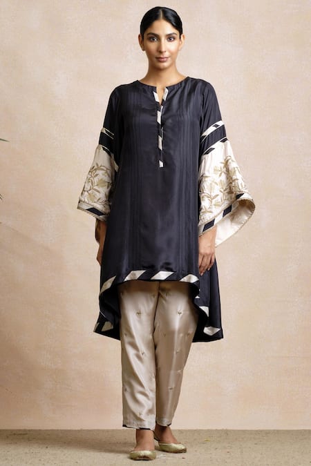 Sue Mue_Black Silk Notched Embroidered Kurta And Pant Set _Online_at_Aza_Fashions