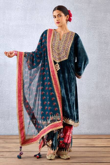 Torani_Blue Silk Velvet, Cotton Voile And Shabnami Makhmal Paakizah Phiran Kurta Set _at_Aza_Fashions