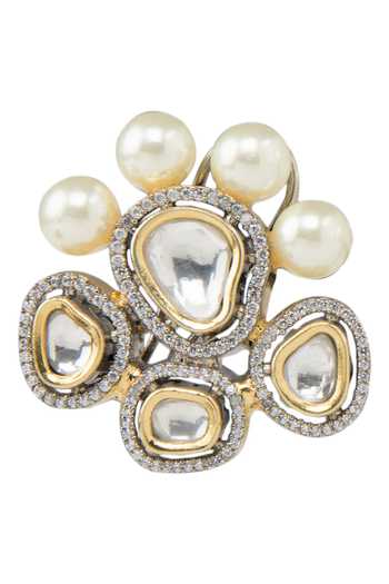 Auraa Trends_Gold Plated Crystals, Stones, Beads Kundan Stud Earrings With _Online_at_Aza_Fashions