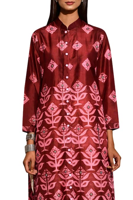 Buy_Swati Vijaivargie_Maroon Silk Band Collar Shibori Button Down Kurta_Online_at_Aza_Fashions
