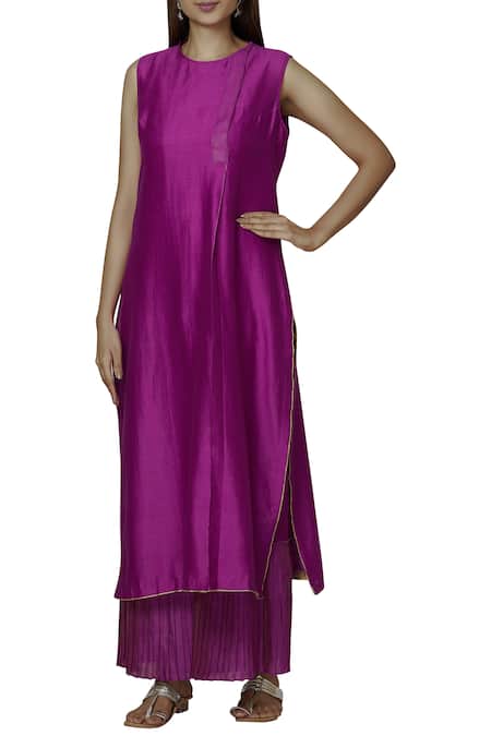 Urvashi Kaur Chanderi Silk Overlap Kurta 