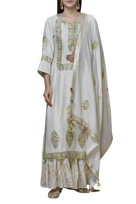 Simar Dugal Off White Chanderi Round Kurta Sharara Set Online at Aza Fashions Simar Dugal_Off White Chanderi Round Kurta Sharara Set _Online_at_Aza_Fashions