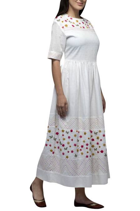 S & V Designs_White Dobby Cotton Round Embroidered Midi Dress_Online_at_Aza_Fashions