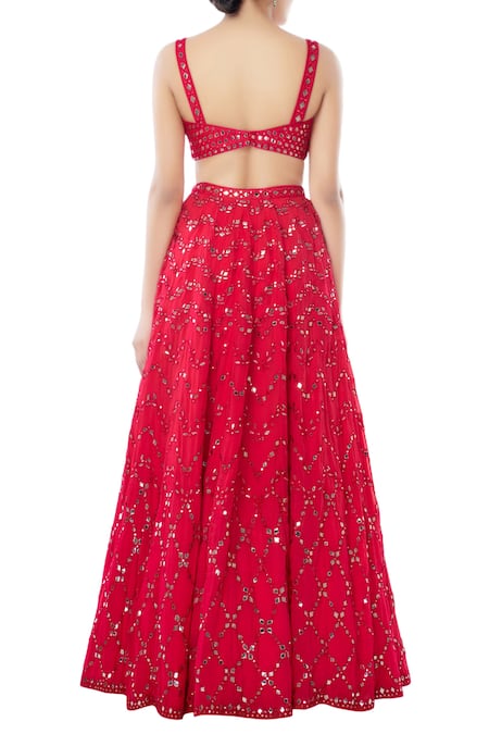 Shop Tamanna Punjabi Kapoor Pink Georgette Sweetheart Neck Embroidered Bridal Lehenga Set at Aza Fashions Shop_Tamanna Punjabi Kapoor_Pink Georgette Sweetheart Neck Embroidered Bridal Lehenga Set _at_Aza_Fashions