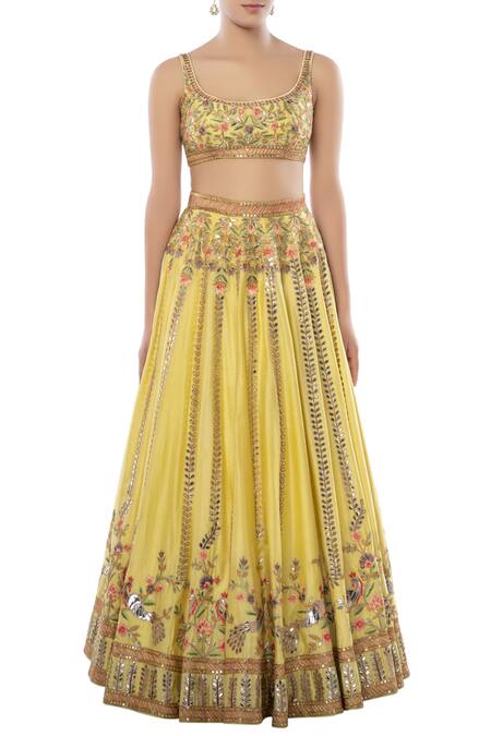 Shop Tamanna Punjabi Kapoor Yellow Net, Chanderi Round Bridal Lehenga Set Online at Aza Fashions Shop_Tamanna Punjabi Kapoor_Yellow Net, Chanderi Round Bridal Lehenga Set _Online_at_Aza_Fashions