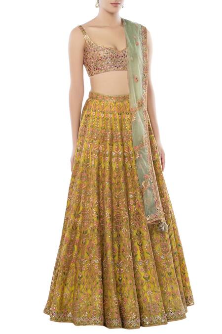 Tamanna Punjabi Kapoor_Yellow Net Sweetheart Neck Embroidered Bridal Lehenga Set  _Online_at_Aza_Fashions