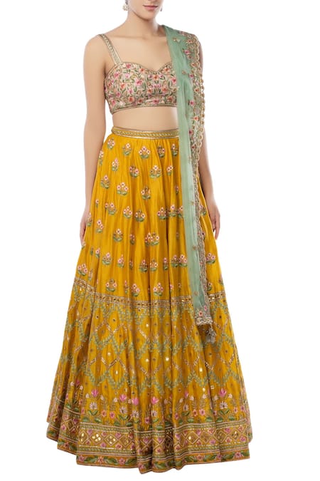 Tamanna Punjabi Kapoor_Yellow Sweetheart Neck Chanderi Bridal Lehenga Set  _Online_at_Aza_Fashions
