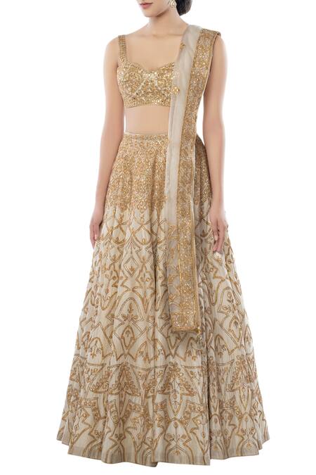 Buy_Tamanna Punjabi Kapoor_Off White Net, Chanderi Silk Sweetheart Neck Embroidered Bridal Lehenga Set_Online_at_Aza_Fashions