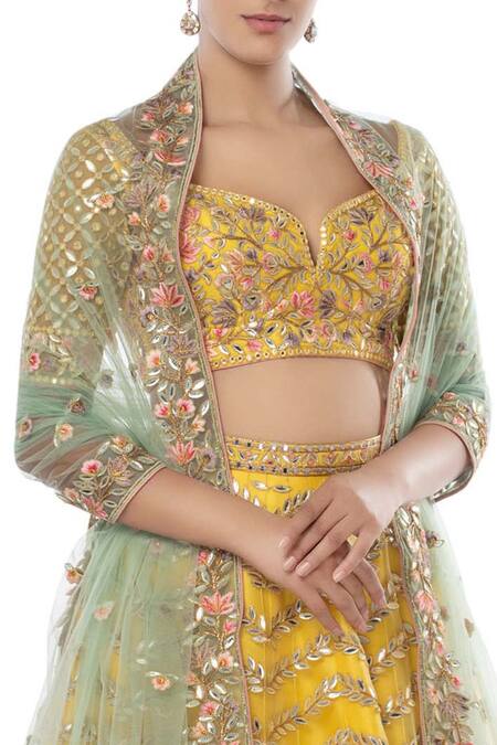 Tamanna Punjabi Kapoor Yellow Net Wide Neck Embroidered Bridal Lehenga Set at Aza Fashions Tamanna Punjabi Kapoor_Yellow Net Wide Neck Embroidered Bridal Lehenga Set _at_Aza_Fashions