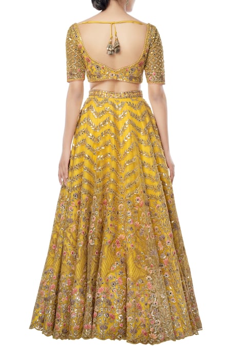 Shop Tamanna Punjabi Kapoor Yellow Net Wide Neck Embroidered Bridal Lehenga Set at Aza Fashions Shop_Tamanna Punjabi Kapoor_Yellow Net Wide Neck Embroidered Bridal Lehenga Set _at_Aza_Fashions