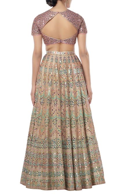 Shop Tamanna Punjabi Kapoor Purple Net, Chanderi Silk Pentagon Embroidered Bridal Lehenga Set at Aza Fashions Shop_Tamanna Punjabi Kapoor_Purple Net, Chanderi Silk Pentagon Embroidered Bridal Lehenga Set _at_Aza_Fashions