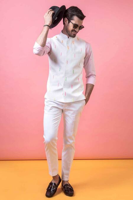 Arjuun Kilachand_White Linen Bundi _Online_at_Aza_Fashions