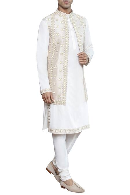Arjuun Kilachand_Off White Raw Silk Embroidered Jacket _Online_at_Aza_Fashions
