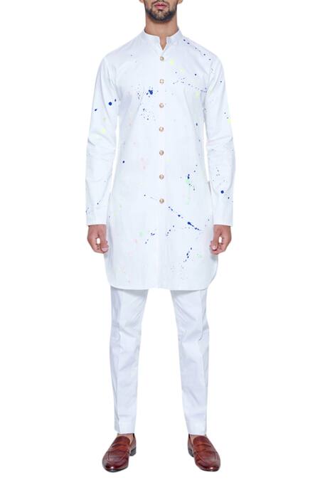 Arjuun Kilachand Off White Cotton Satin Hand Painted Kurta Online at Aza Fashions Arjuun Kilachand_Off White Cotton Satin Hand Painted Kurta _Online_at_Aza_Fashions