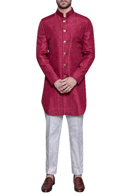 Arjuun Kilachand_Maroon Kataan Silk Embroidered Sherwani _Online_at_Aza_Fashions