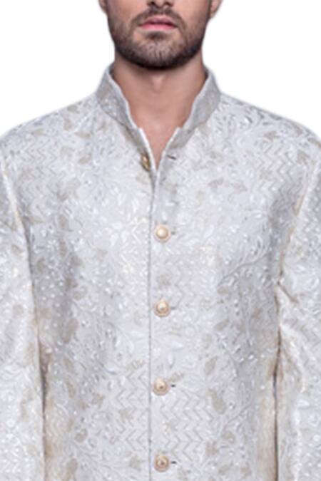 Shop Arjuun Kilachand Off White Chanderi Silk Sherwani at Aza Fashions Shop_Arjuun Kilachand_Off White Chanderi Silk Sherwani _at_Aza_Fashions