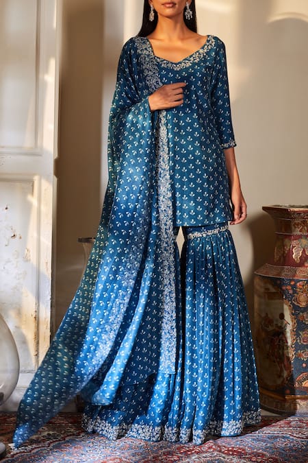 Shop Sana Barreja Blue Chanderi V Neck Kurta Set at Aza Fashions Shop_Sana Barreja_Blue Chanderi V Neck Kurta Set _at_Aza_Fashions