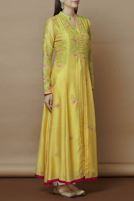 Nachiket Barve_Yellow Chanderi Kurta Mandarin Collar Inner V Neck Embroidered_Online_at_Aza_Fashions