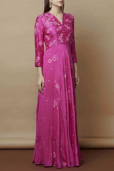 Nachiket Barve_Pink Chanderi V Neck Embroidered Kurta_Online_at_Aza_Fashions